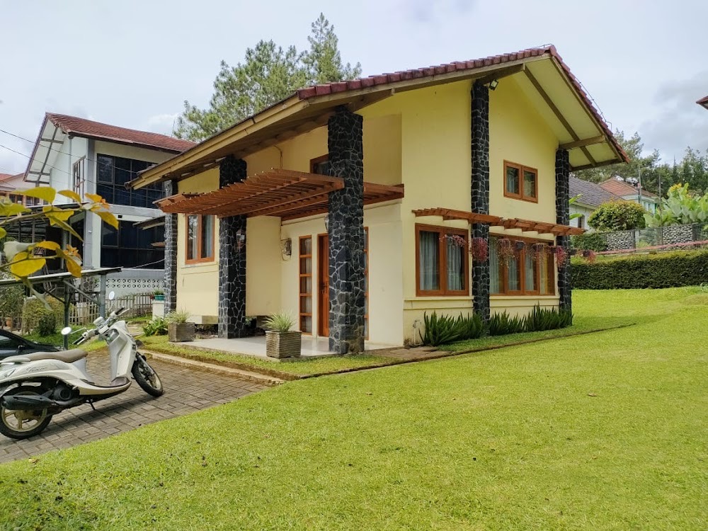 tampak depan villa