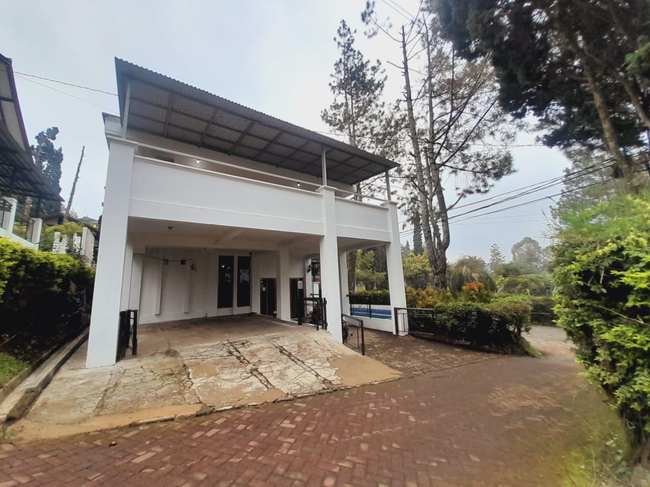 tampak depan villa